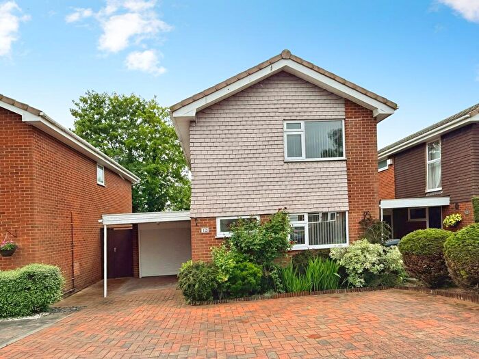3 Bedroom Detached House For Sale In Chater Close, Scraptoft, Leicester, LE5