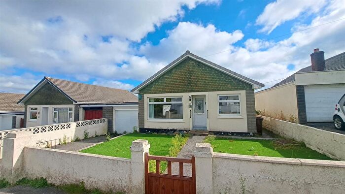 3 Bedroom Detached Bungalow For Sale In Bell Lane, Lanner, Redruth, TR16
