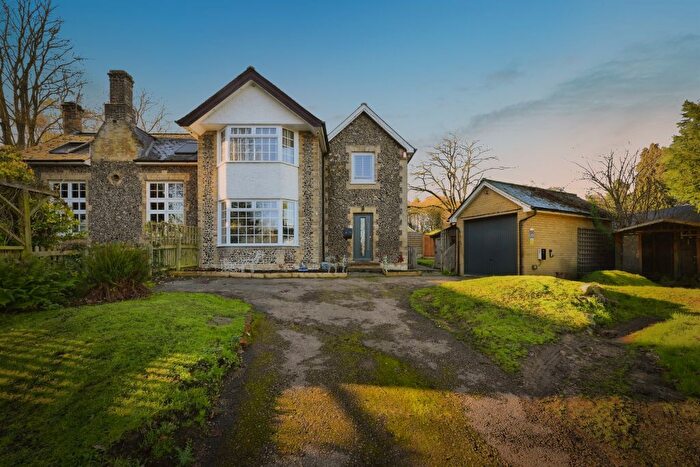 3 Bedroom Detached House For Sale In School Court, Westmill, Buntingford, SG9