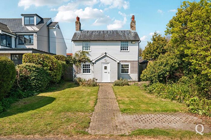 3 Bedroom Detached House For Sale In Rodmersham Green, Rodmersham, Sittingbourne, Kent, ME9