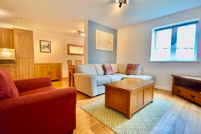2 Bedroom Flat To Rent In Schoolgate Drive, London, SM4