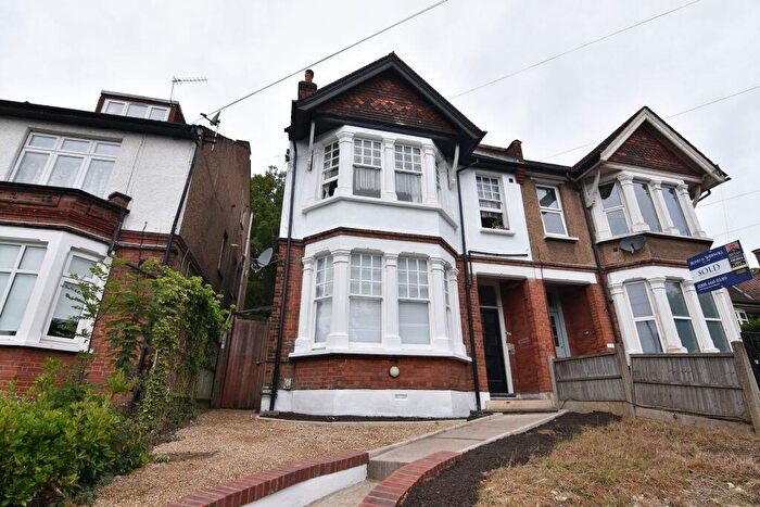 Studio For Sale In Avondale Road, Croydon, London, CR2