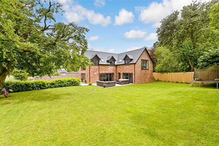 4 Bedroom Detached House For Sale In Westcourt Lane, Shepherdswell, Dover, Kent, CT15