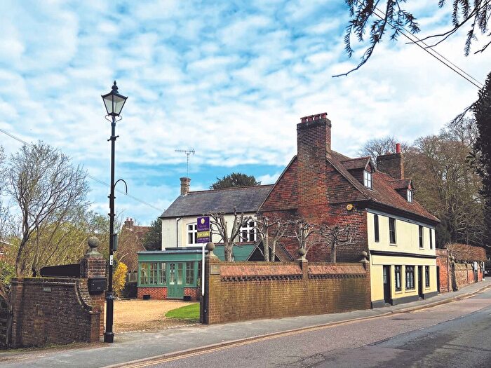 5 Bedroom Property For Sale In Quebec Square, Westerham, Kent, TN16