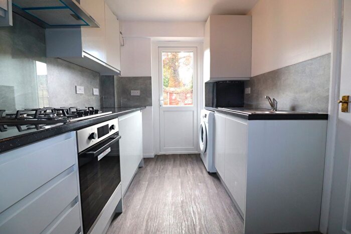 3 Bedroom Terraced House To Rent In Miskin Road, Dartford, DA1