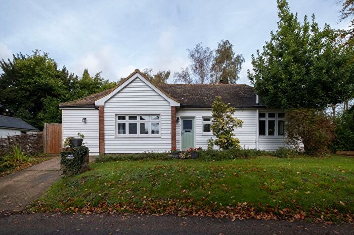 3 Bedroom Detached Bungalow For Sale In Grove Road, Selling, ME13
