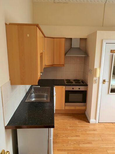 Studio To Rent In Queensborough Terrace, Bayswater, London, W2
