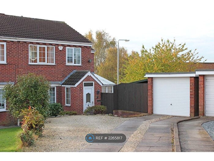 4 Bedroom Semi-Detached House To Rent In Birkdale, Worksop, S81