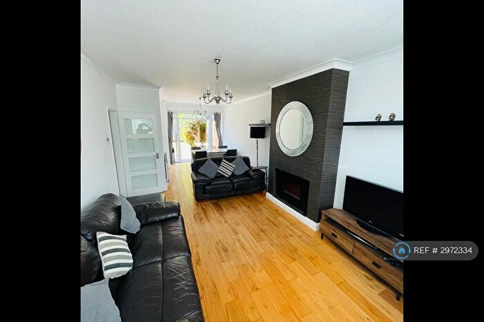 3 Bedroom Semi-Detached House To Rent In Frankton Avenue, Coventry, CV3
