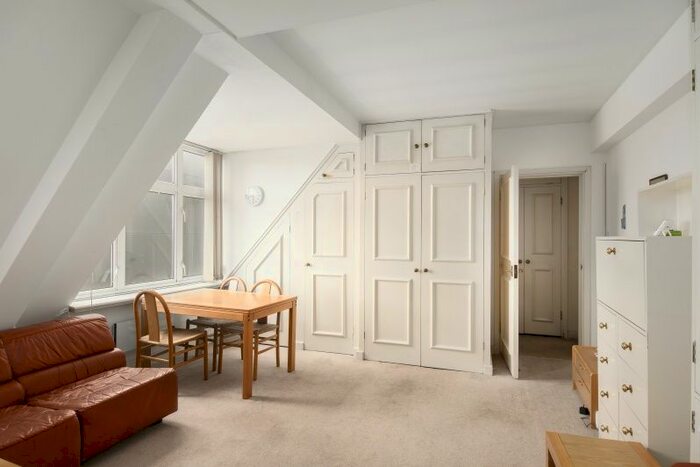 Studio To Rent In Fetter Lane, London, EC4A