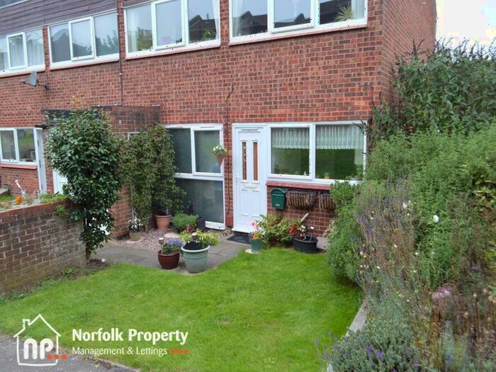 2 Bedroom Flat To Rent In Templemere, Norwich, NR3