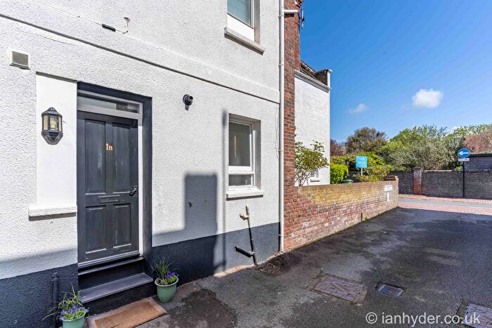 2 Bedroom Maisonette For Sale In Olde Place Mews, The Green, Rottingdean, Brighton, BN2