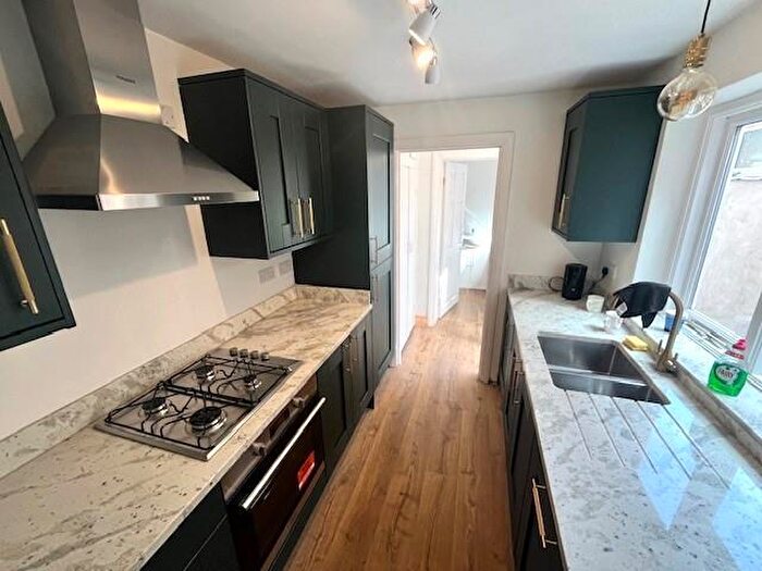 2 Bedroom End Of Terrace House To Rent In Bull Street, Harborne, B17