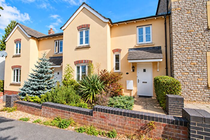 4 Bedroom Terraced House For Sale In Buttercup Lane, Street, BA16