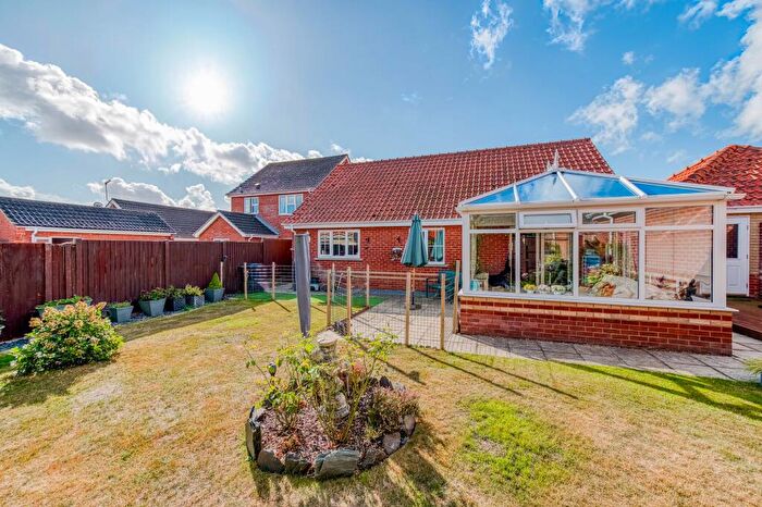 2 Bedroom Detached Bungalow For Sale In Broad Fleet Close, Oulton, NR32