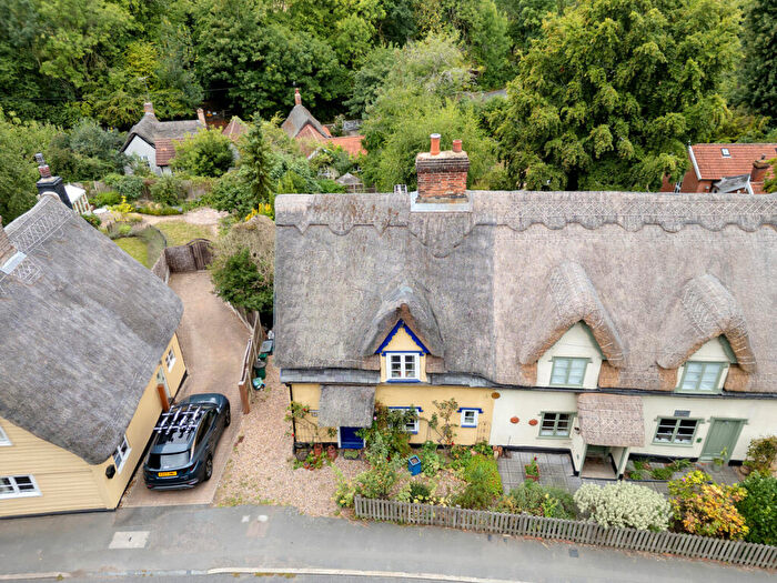 2 Bedroom Cottage For Sale In Grove Hill, Colchester, CO7