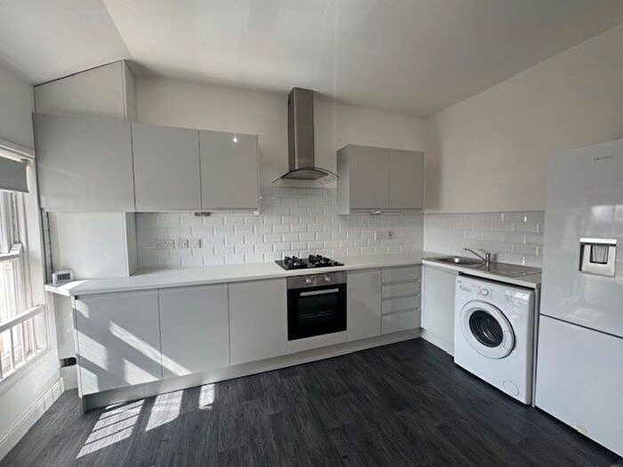 2 Bedroom Flat To Rent In Mannering Road, Liverpool, L17