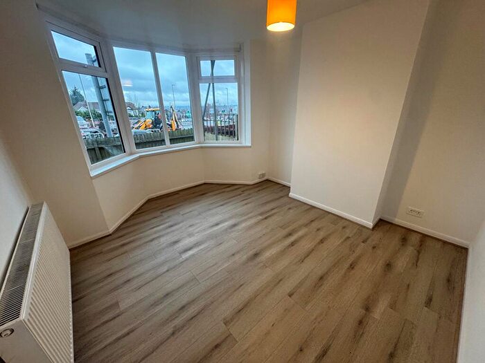 3 Bedroom Semi Detached House To Rent In New Birmingham Road, Dudley, DY2