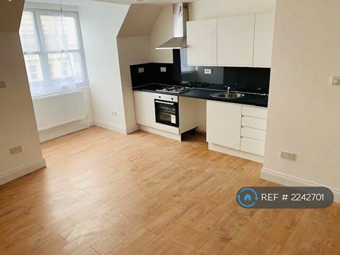 Studio To Rent In High Street North, Dunstable, LU6