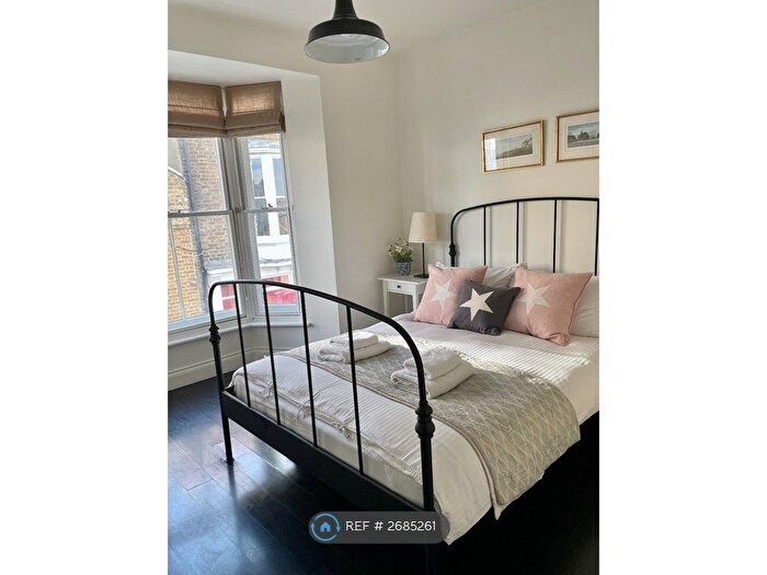 2 Bedroom Flat To Rent In Whitstable, Whitstable, CT5