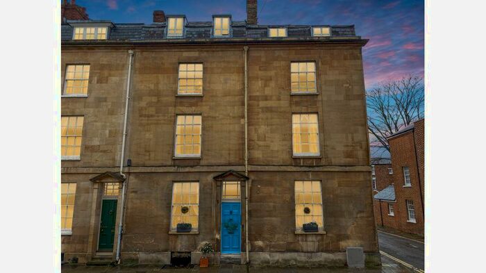 5 Bedroom Flat To Rent In St John Street, City Centre, Oxford, OX1