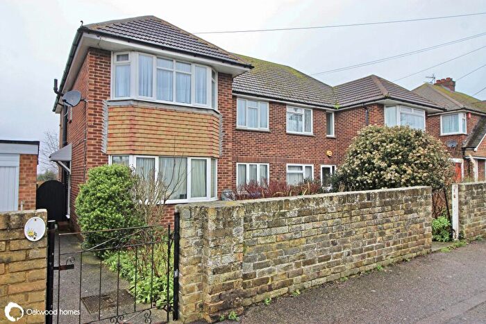2 Bedroom Maisonette To Rent In Goodwin Road, Ramsgate, CT11