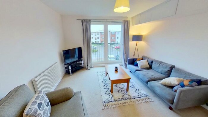 2 Bedroom Flat To Rent In New Mart Square, Edinburgh, EH14