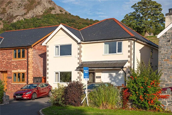 4 Bedroom Detached House For Sale In Penmaenmawr Road, Llanfairfechan, Conwy, LL33
