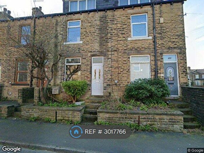 2 Bedroom Terraced House To Rent In Ashgrove, Bradford, BD10