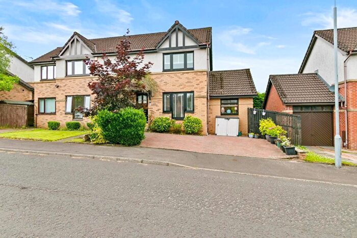 3 Bedroom Semi-Detached House For Sale In Blair Atholl Crescent, Glasgow, G77