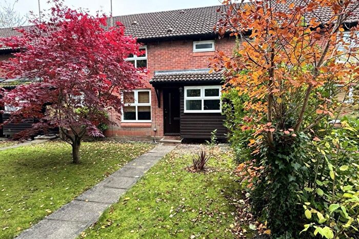 1 Bedroom Terraced House To Rent In Hedgerley Court, Woking, Surrey, GU21