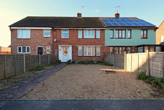 4 Bedroom Terraced House For Sale In Stockheath Way, Havant, PO9