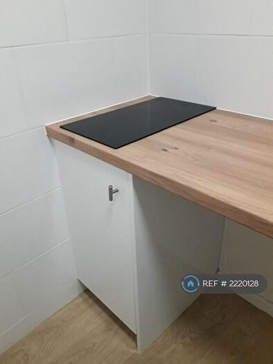 1 Bedroom Flat To Rent In High Street, Crediton, EX17