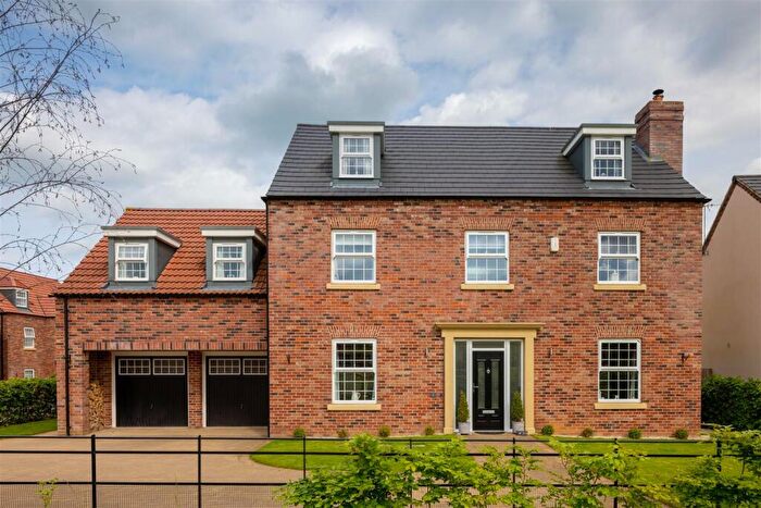 6 Bedroom Detached House For Sale In Wentworth Street, Wetherby, LS22