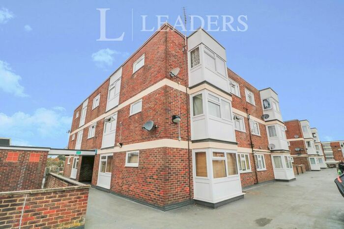 1 Bedroom Flat To Rent In Bush Fair, Harlow CM18
