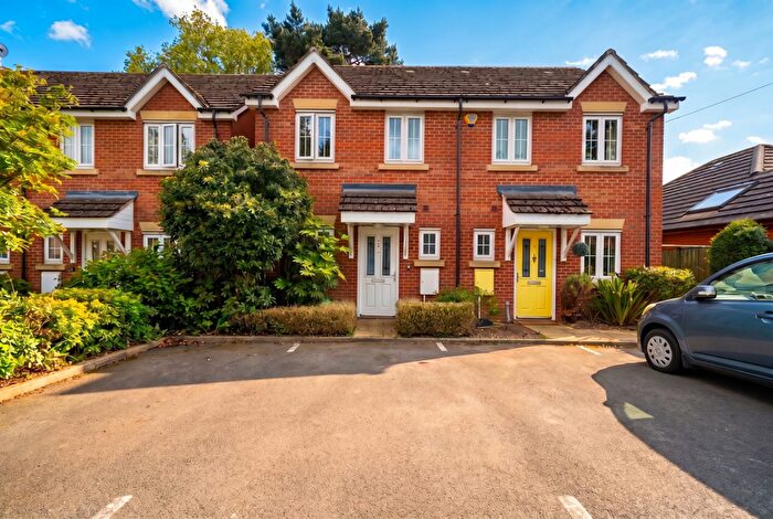 2 Bedroom Semi-Detached House For Sale In Ilsley Drive, Acocks Green, B27