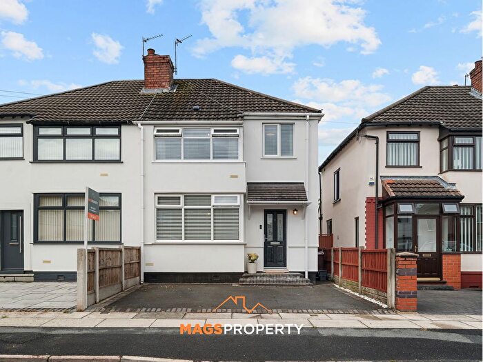 3 Bedroom Semi-Detached House For Sale In Easton Road, Liverpool, L36