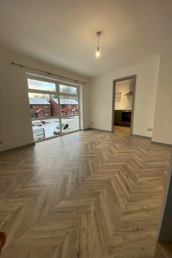 2 Bedroom Flat To Rent In Harlington Close, Wythenshawe, Manchester, M23