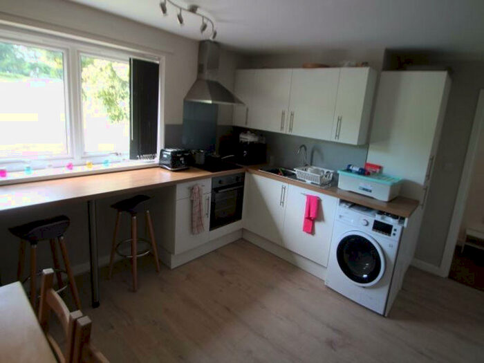 2 Bedroom House To Rent In Holborn Green, Leeds, LS6