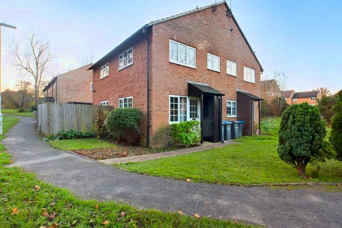 1 Bedroom Semi-Detached House To Rent In Maple Drive, East Grinstead, RH19