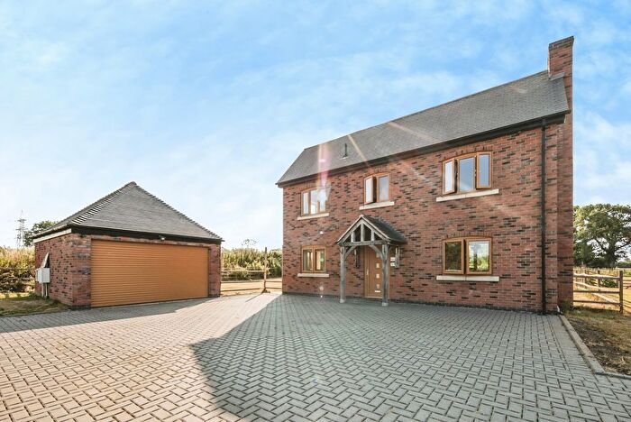 4 Bedroom Detached House For Sale In Nuneaton Road, Fillongley, Coventry, Warwickshire, CV7