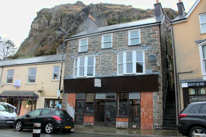 4 Bedroom Semi-Detached House For Sale In Church Street, Blaenau Ffestiniog, Gwynedd, LL41