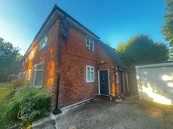 2 Bedroom Flat To Rent In West Barnes Lane, New Malden, KT3