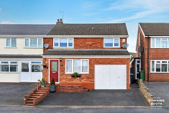 3 Bedroom Semi Detached House For Sale In Nevison Grove, Birmingham, B43