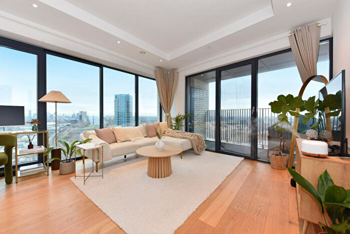 2 Bedroom Flat For Sale In Corson House, London City Island, Canary Wharf, E14