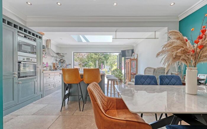 3 Bedroom Terraced House For Sale In Coxes Farm Road, Billericay, CM11