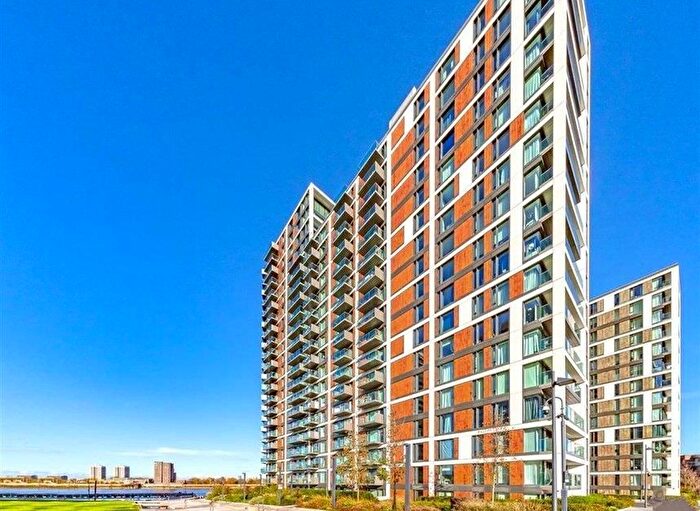 2 Bedroom Flat To Rent In Norton House, Duke Of Wellington Avenue, SE18