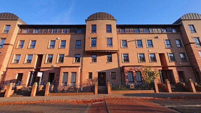 3 Bedroom Terraced House To Rent In Cumberland Street, New Gorbals, Glasgow, G5