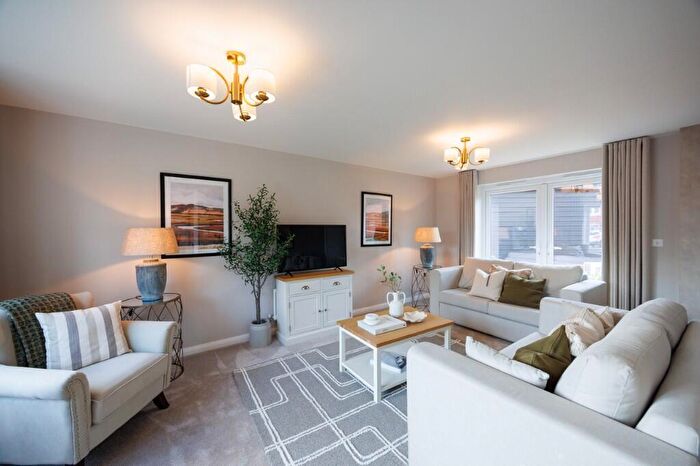 3 Bedroom Detached House For Sale In Bayes Avenue, Coggeshall, Essex, CO6