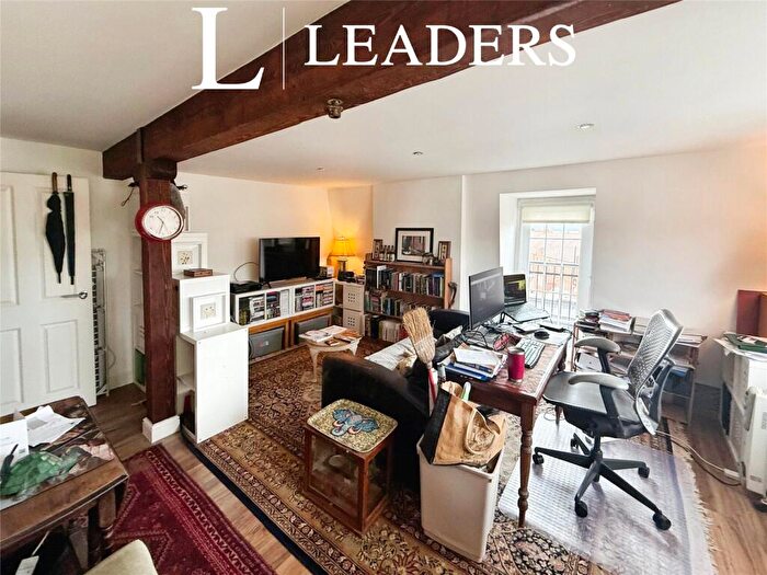 1 Bedroom Flat To Rent In Lansdowne Hill, Southampton, Hampshire, SO14